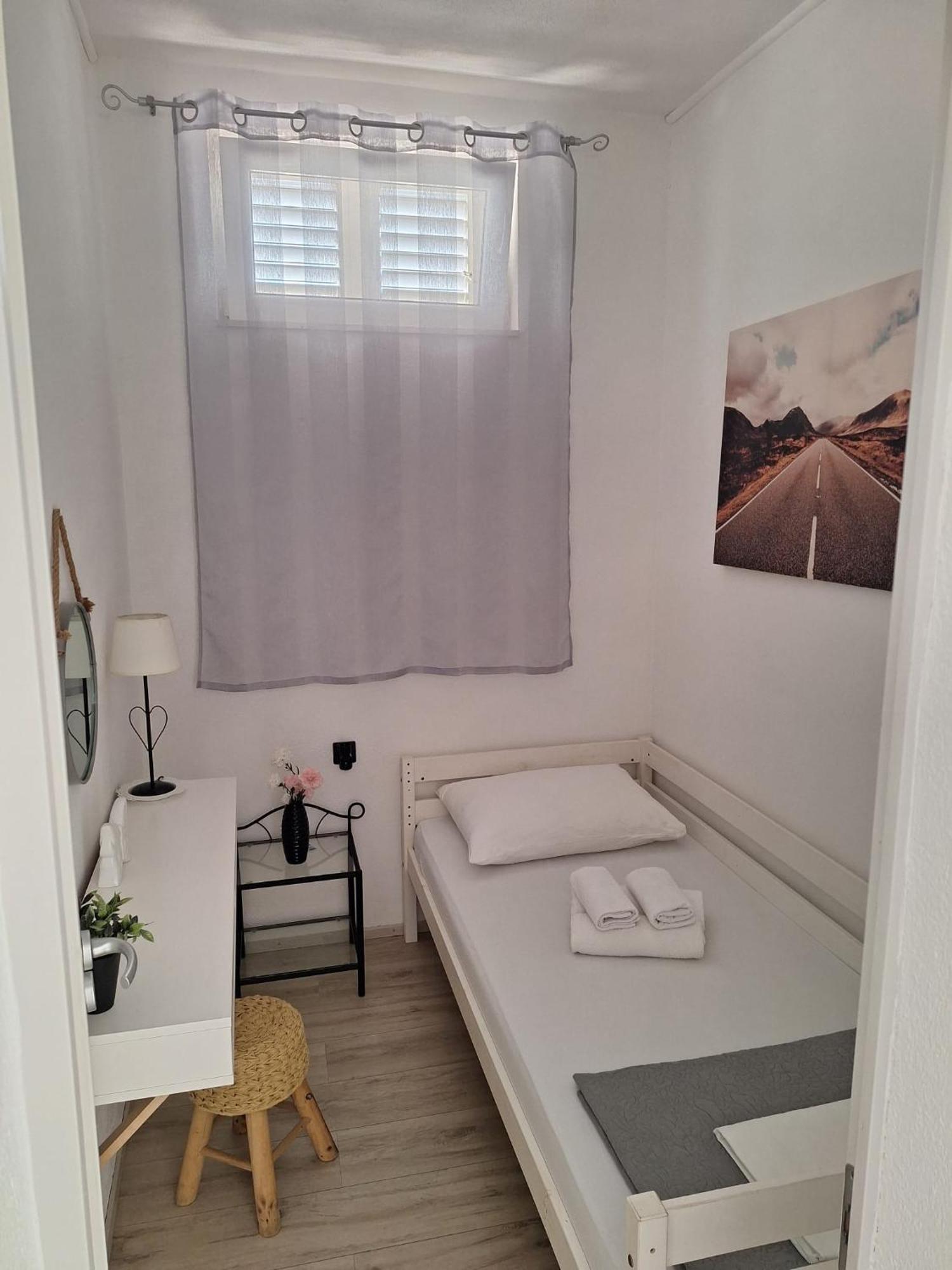 Apartment Brane Solin Buitenkant foto